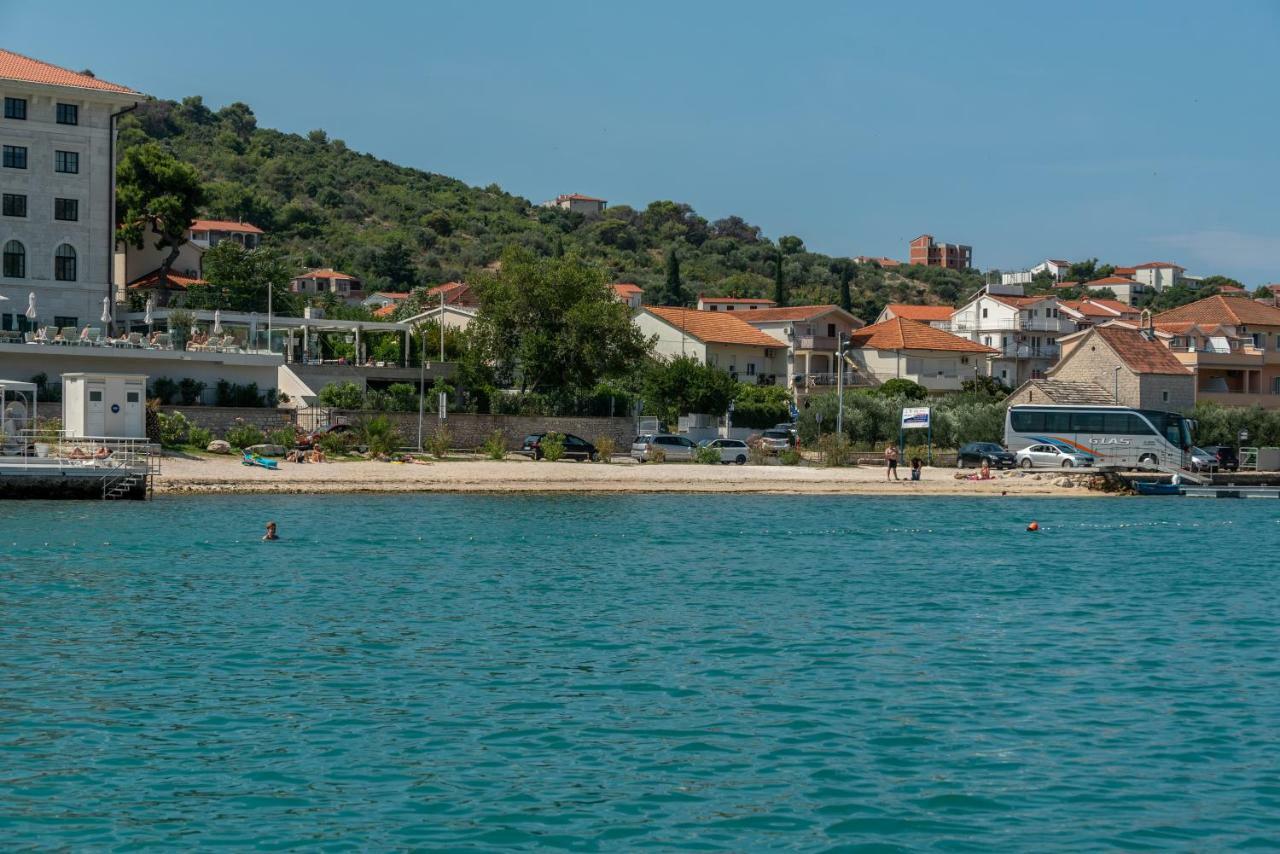 Apartment Dinka Trogir Luaran gambar